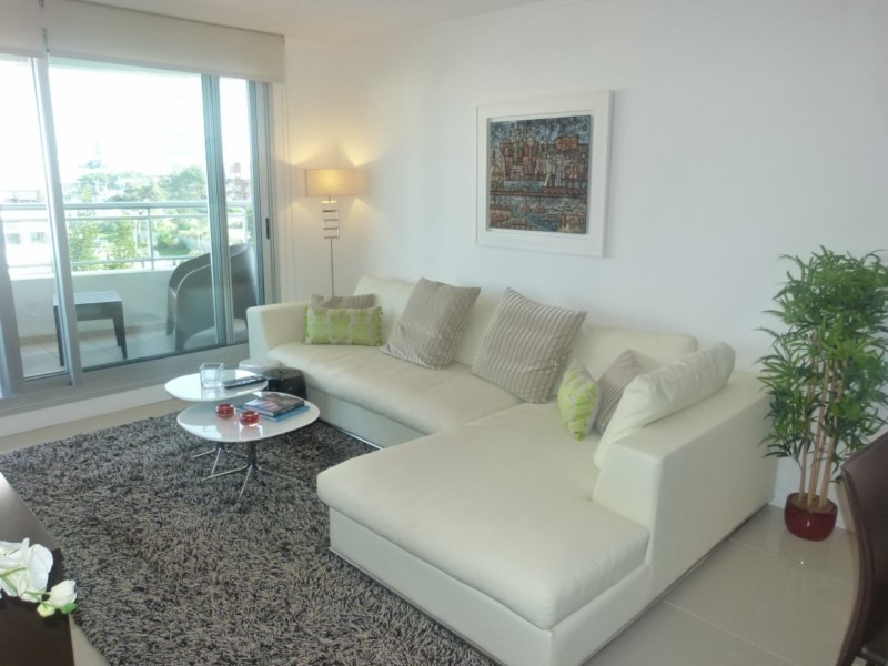 Lindo departamento en alquiler en Brava 